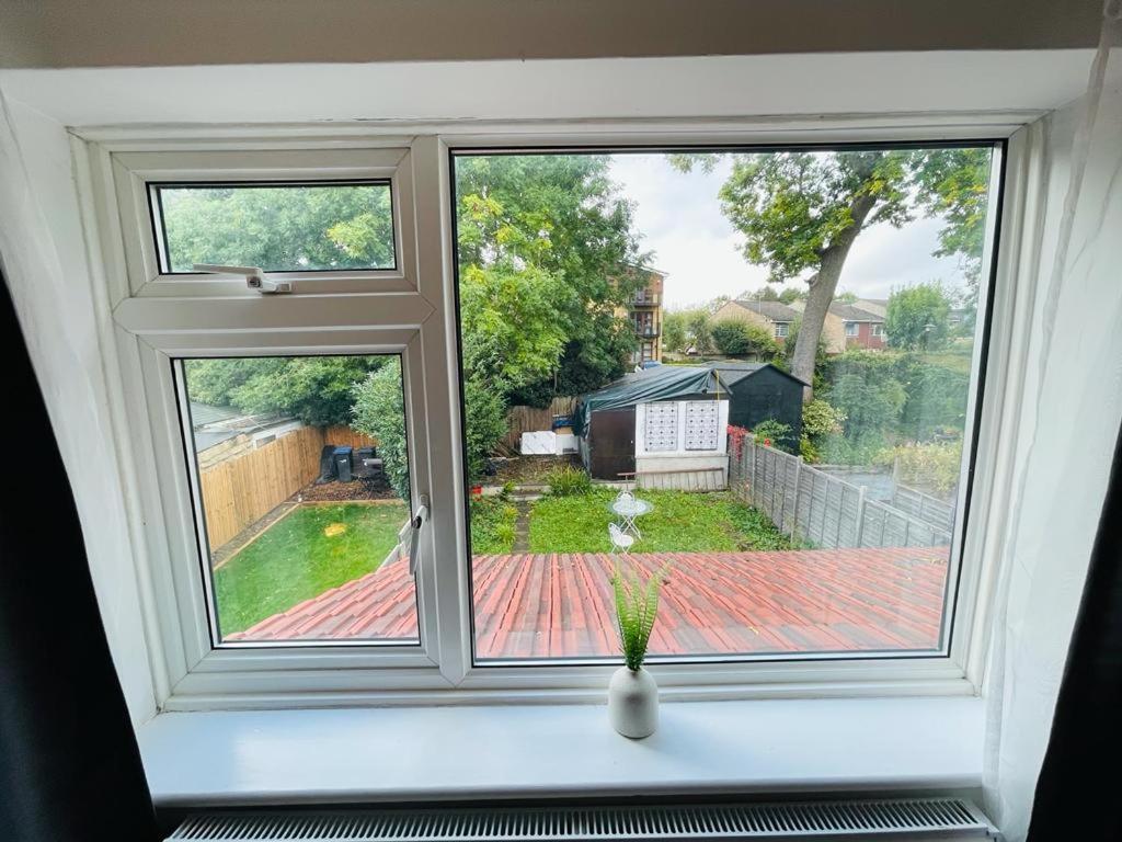 Enfield Chase Apartment Экстерьер фото